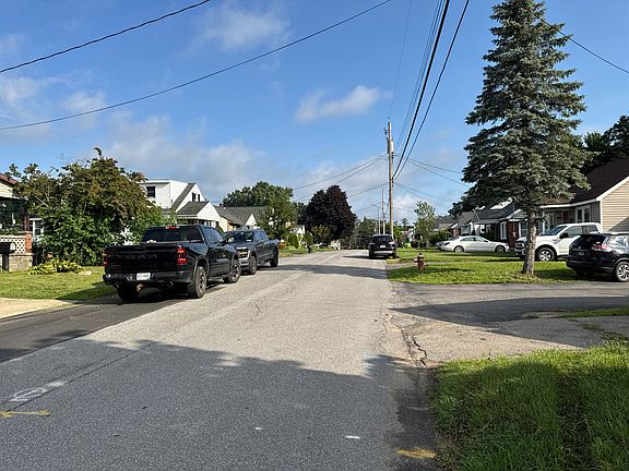 5th image of 1700 Suffolk Ave