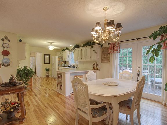 5th image of 6101 N Harden Ct