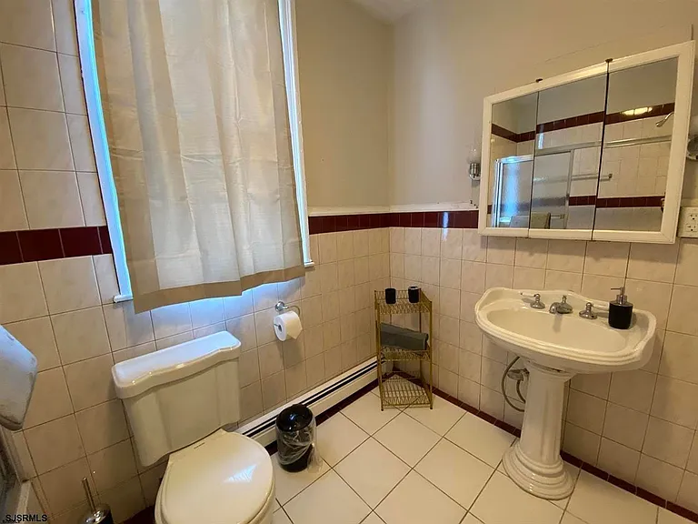 29 N Bartram Ave — Photo 10