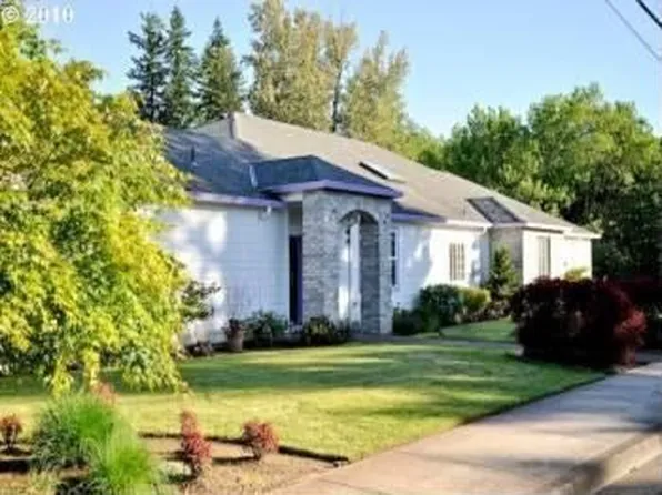 16511 SE Anna Eve Dr, Milwaukie, OR 97267