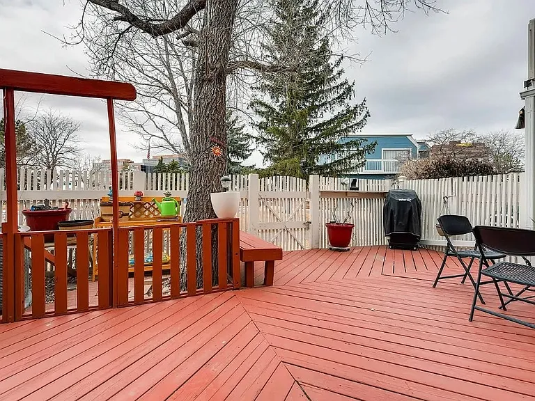 2933 S Lansing Way — Photo 32