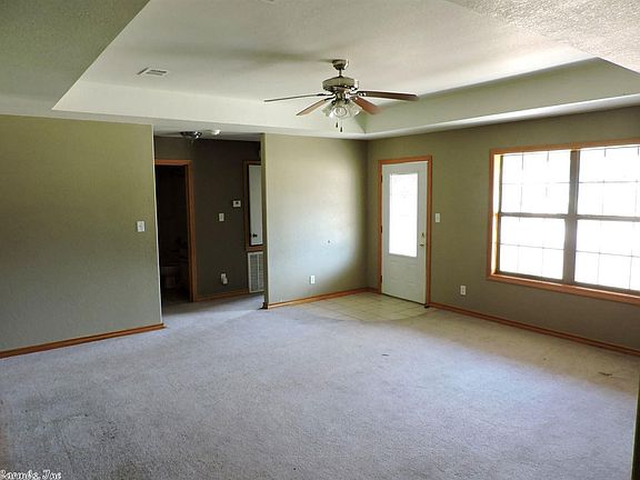 5th image of 129 Leopard Dr