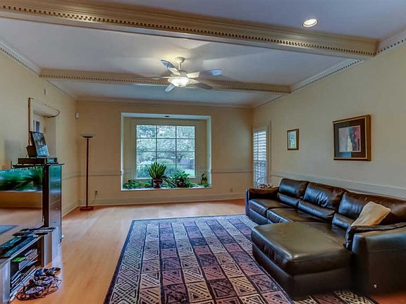 5th image of 7038 May Woods Ln