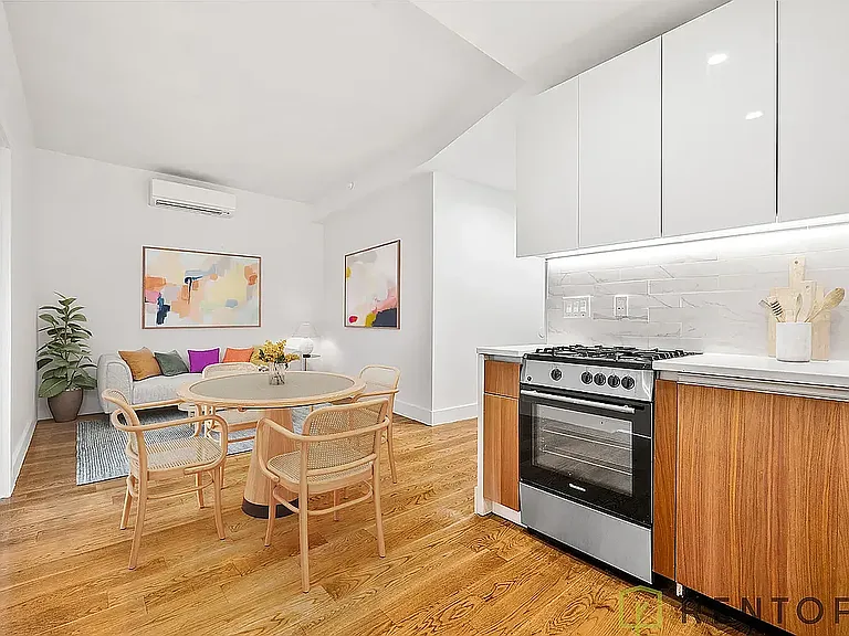 810 Flushing Ave #4D — Photo 3
