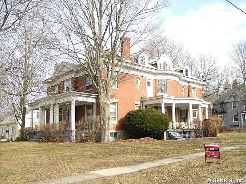 1st image of 135 Madison St