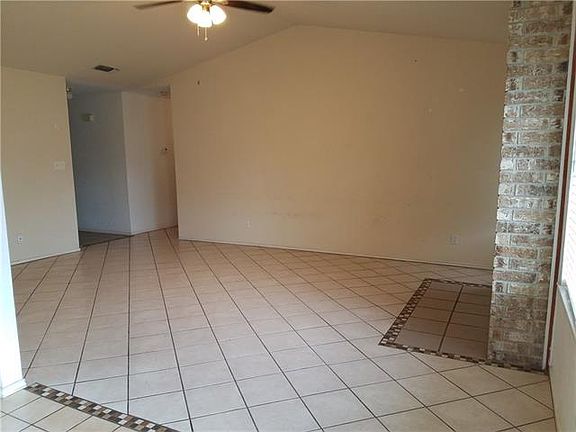 4th image of 2210 N Celia Dr