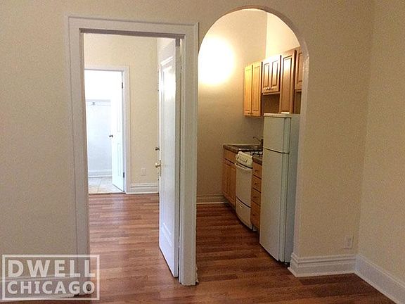 2nd image of 2536 N Sawyer Ave #1BR