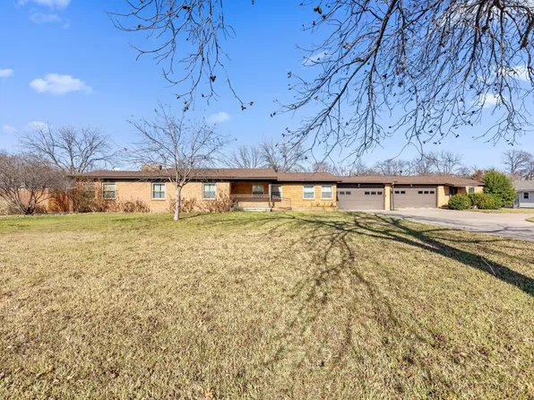 8312 Llano Ave, Benbrook, TX 76116