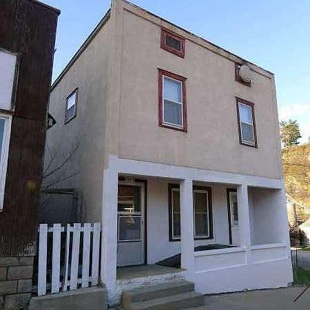 1st image of 19816 E Gale Ave