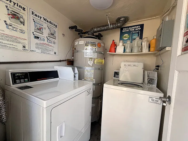 2 bed, 1.0 bath, 903 sqft, $1,800 — Photo 4