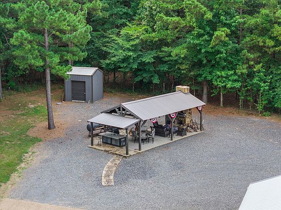 5th image of 3814 Us Highway 79 W