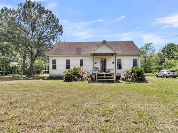 2271 Leadenwah Dr, Wadmalaw Island, SC 29487