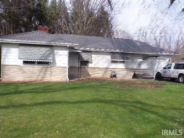 13453 S Us Highway 35, Galveston, IN 46932