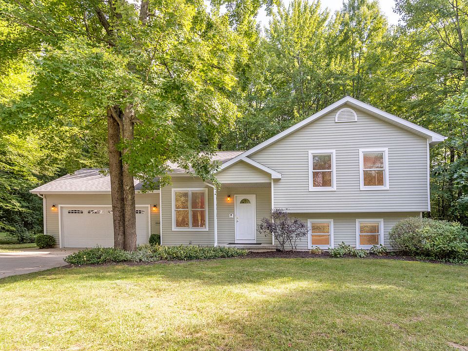 1st image of 19046 Joslin Cir