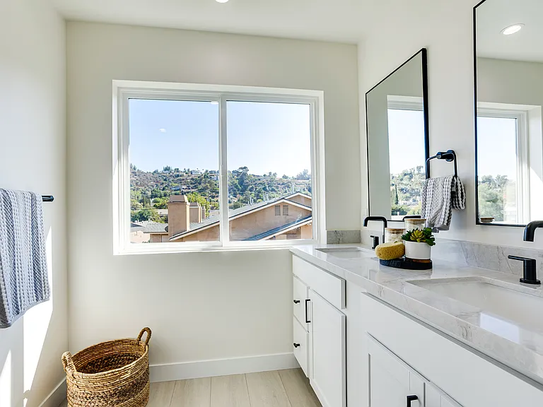 1036 S Mollison Ave — Photo 26