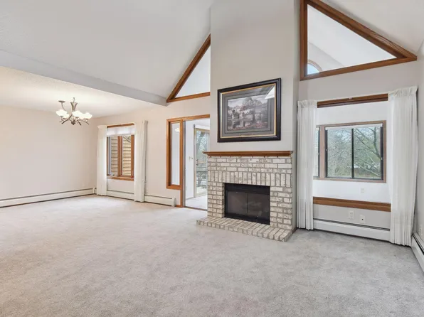 6100 Auto Club Rd APT 305, Bloomington, MN 55438