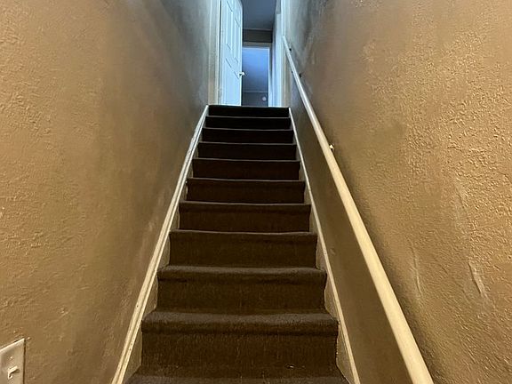 2nd image of 3407 Fairfield Ave #201