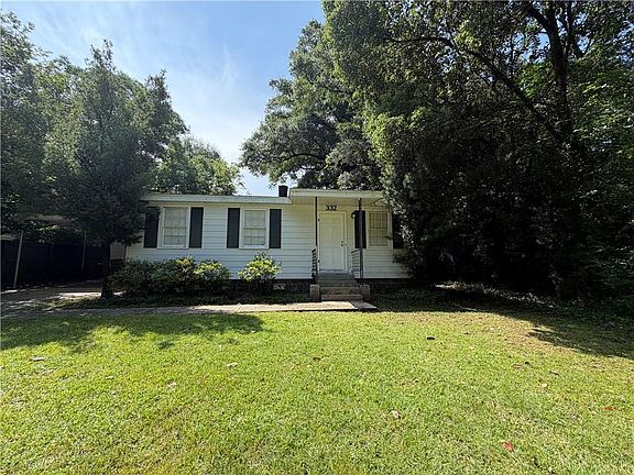 2nd image of 332 Azalea Cir W