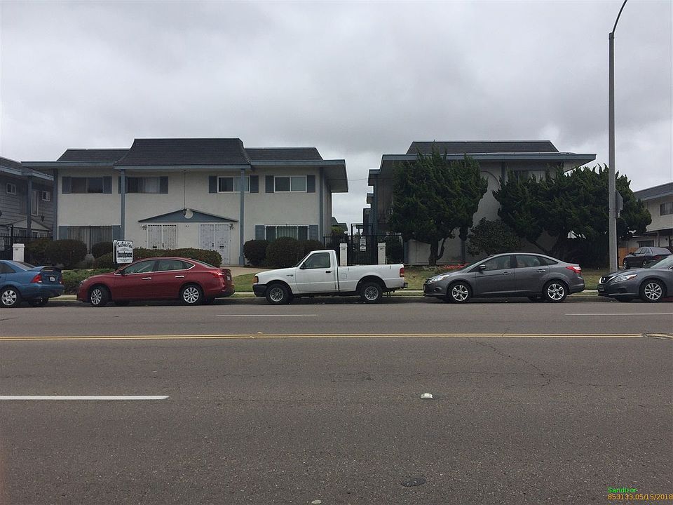 1st image of 149 4th Ave Unit 15