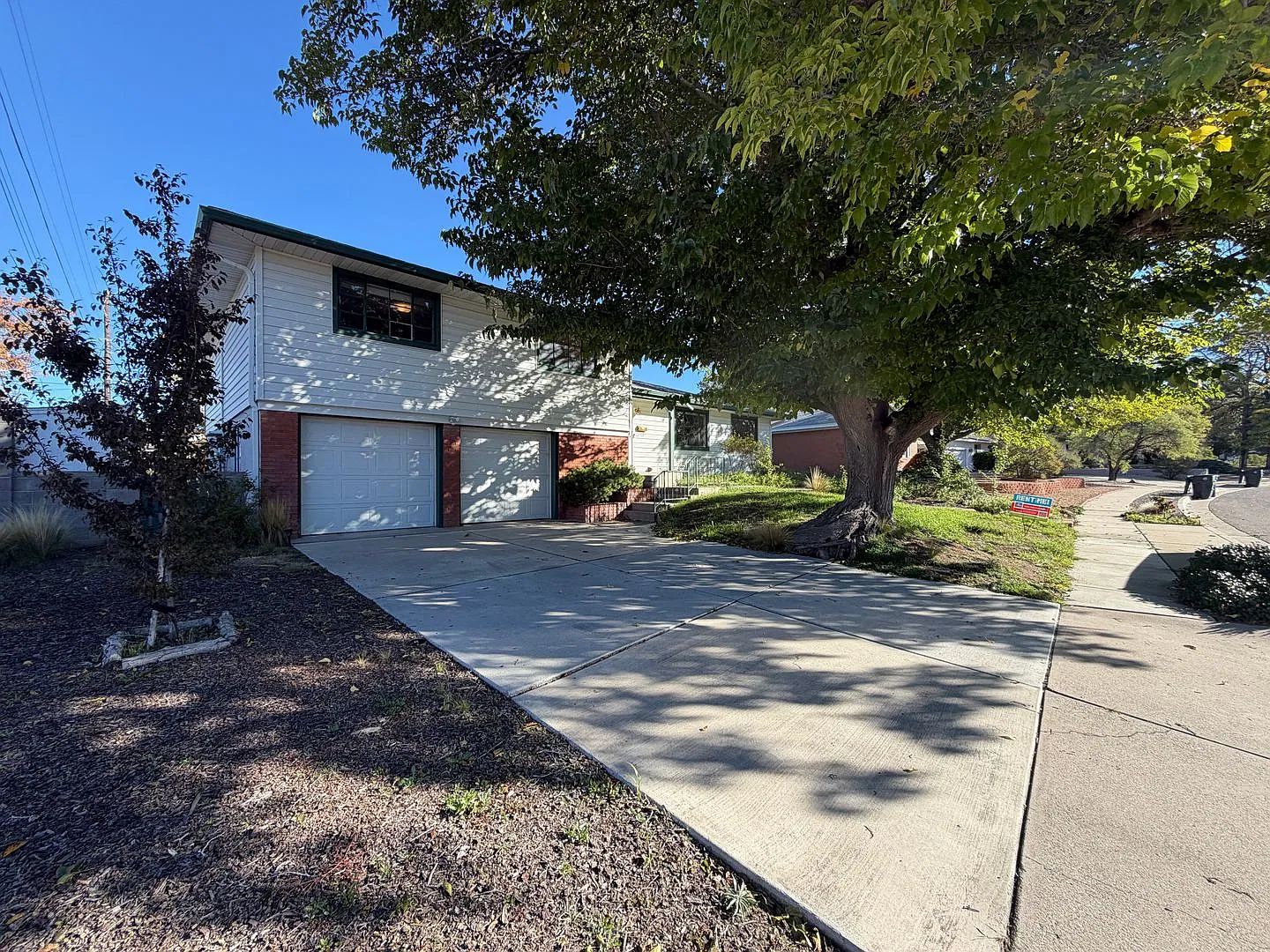 4 Bedroom Home Available Near Louisiana Blvd NE & Comanche Rd NE! — Photo 4