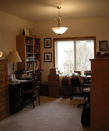 5th image of 225 Ashwood St