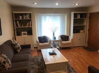 508 S La Grange Rd APT 4, La Grange, IL 60525