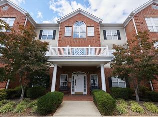 522 College Rd APT 305, Greensboro, NC 27410