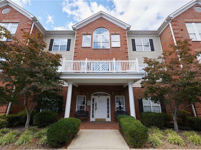 522 College Rd APT 305, Greensboro, NC, 27410