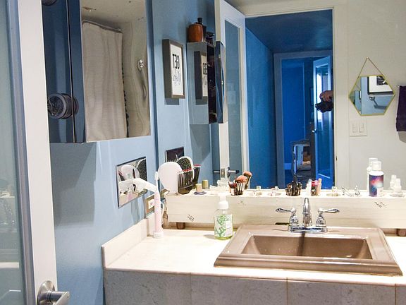 5th image of 875 S Donner Way APT 707