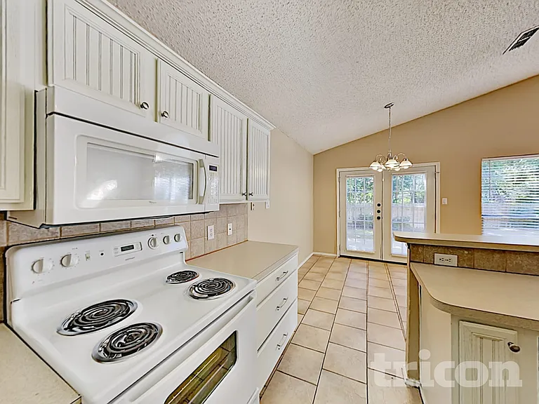 9036 Stillwater Trl — Photo 7