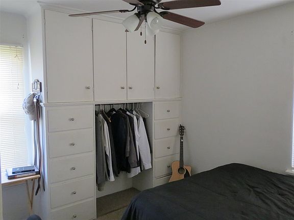 5th image of 3224 N Sheridan Ct