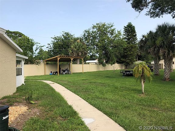 4th image of 3405 Woodland Dr