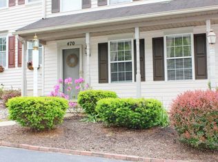 470 Rockwood Dr, Elizabethtown, PA 17022