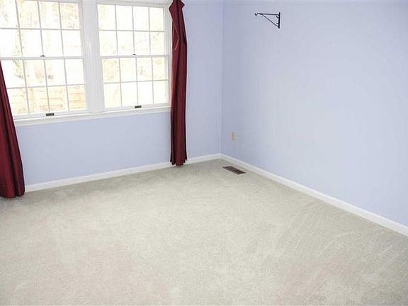 5th image of 8304 Tidewater Ct