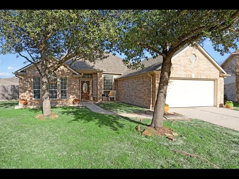 21006 Narrow Gate Dr — Photo 1