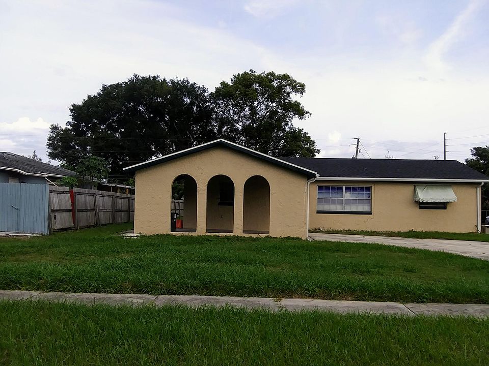 1st image of 2907 Calumet Dr