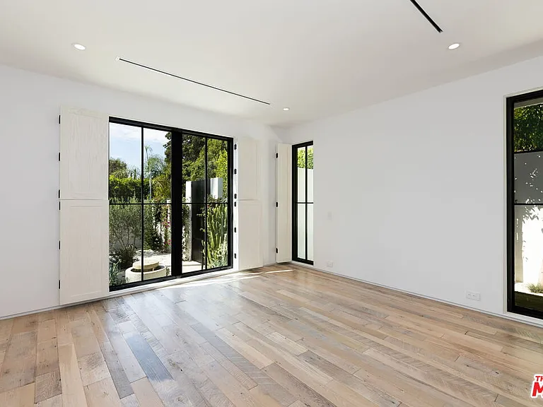 1342 Preston Way — Photo 15