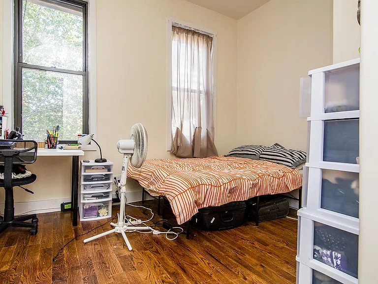 170 Stockholm St #2L — Photo 9