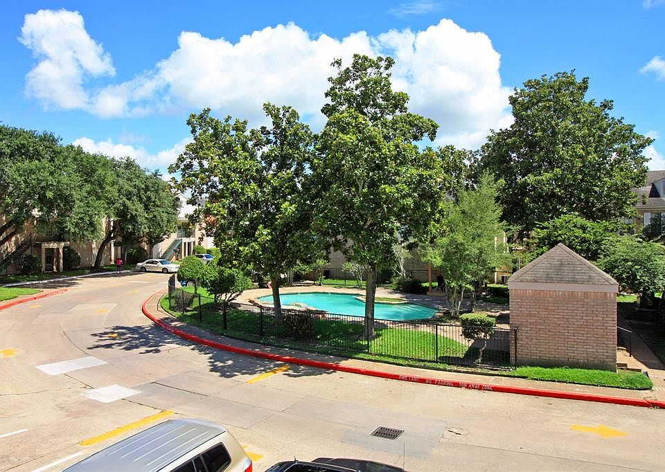 1st image of 14600 Fonmeadow Dr APT 1109