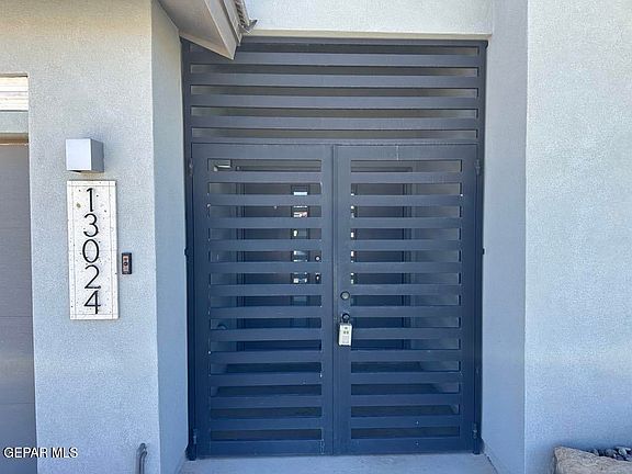5th image of 13024 Cozy Cove Ave