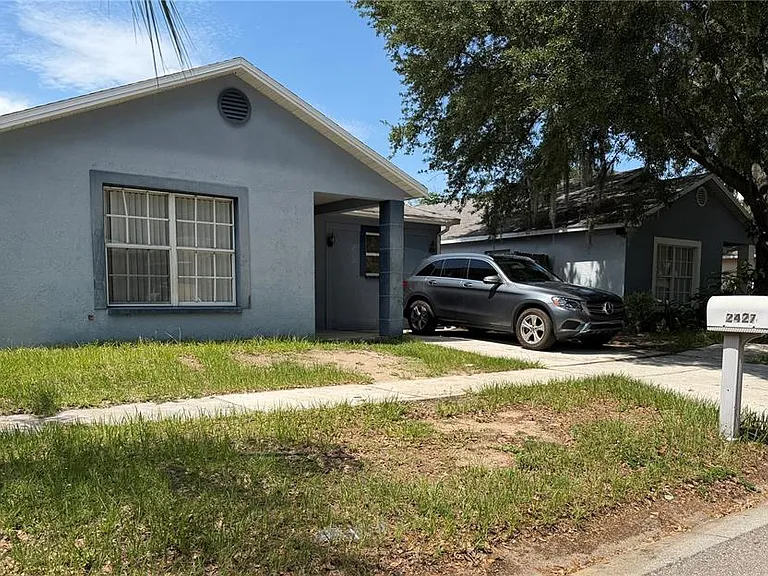 2427 Camden Oaks Pl — Photo 1