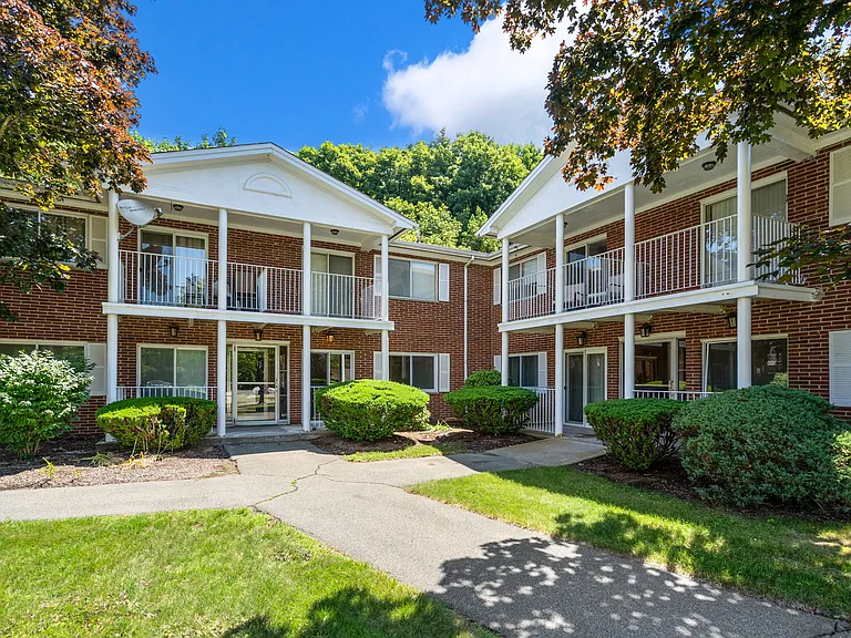 47 Bayberry Dr #2 — Photo 19