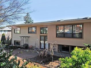 20612 9th Ave S, Des Moines, WA 98198