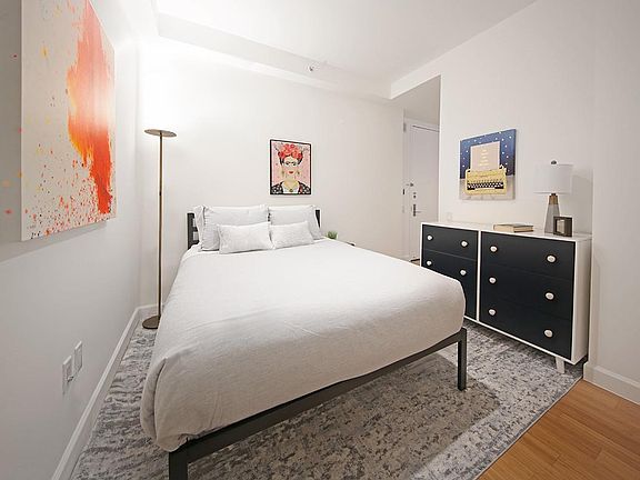 4th image of 320 W 38th St APT 836