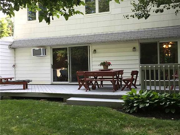 2nd image of 231 Lawrence Ln