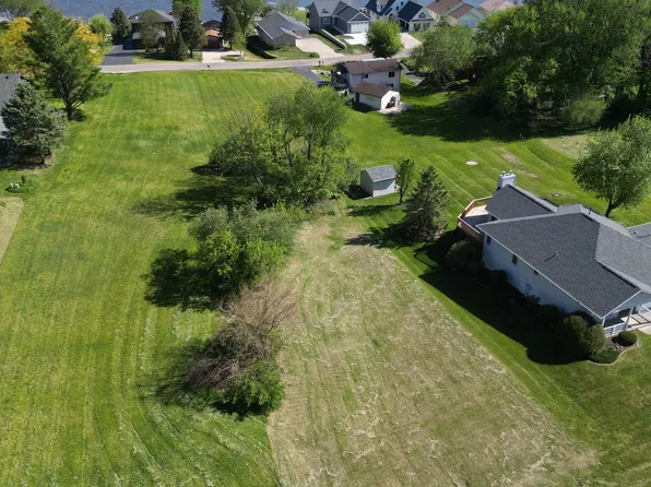 951 Lake Summerset Rd, Davis, IL 61019