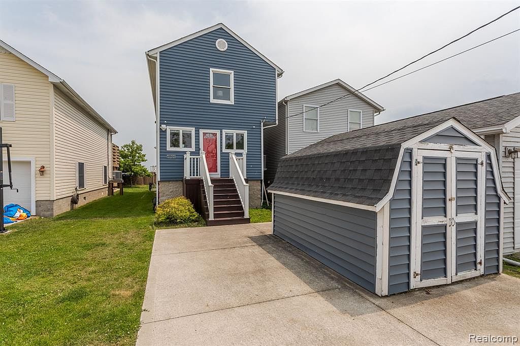 6988 Lakeshore Dr, Newport, MI 48166 Zillow