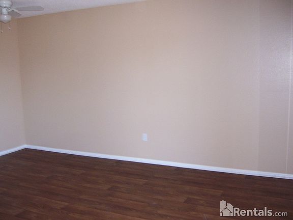 5th image of 645 W 8th St APT D201