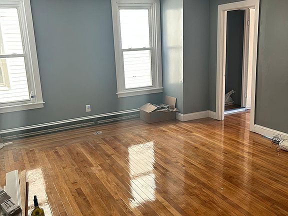 3rd image of 4 Stanton Ave #1