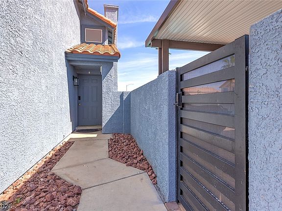3rd image of 6484 Lombard Dr